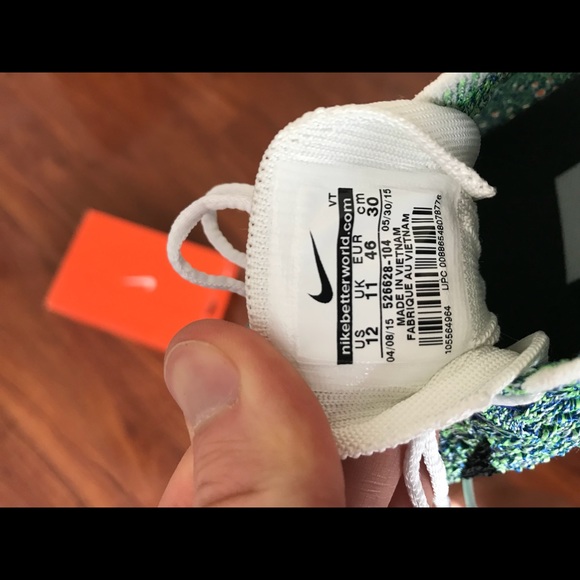 Nike Flyknit Racer - Picture 4 of 4